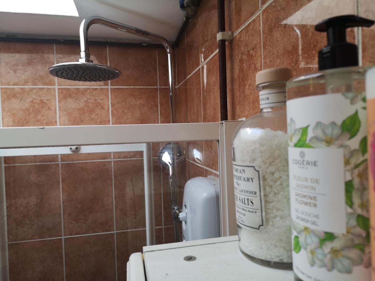 2 Bed Flat, Bounds Green, Piccadilly Line, London N11 외부 사진